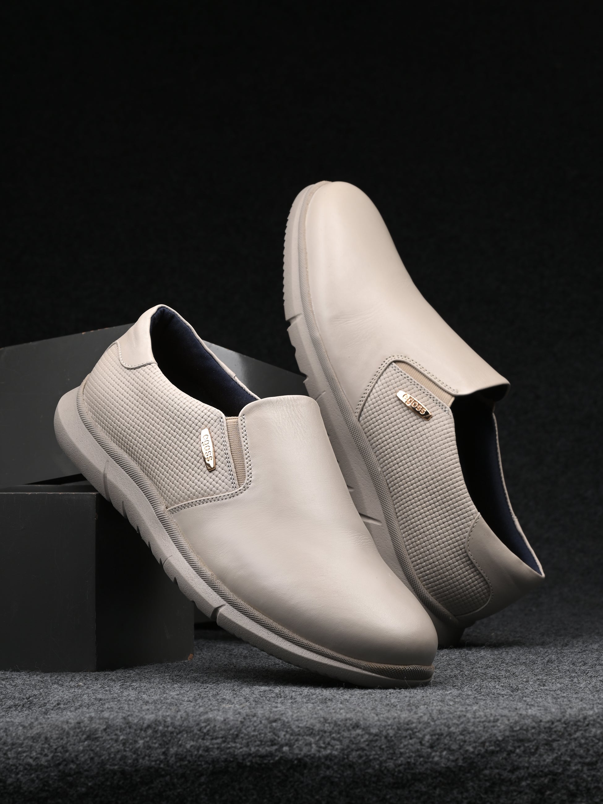 Salmot Platinum Sneakers For Men