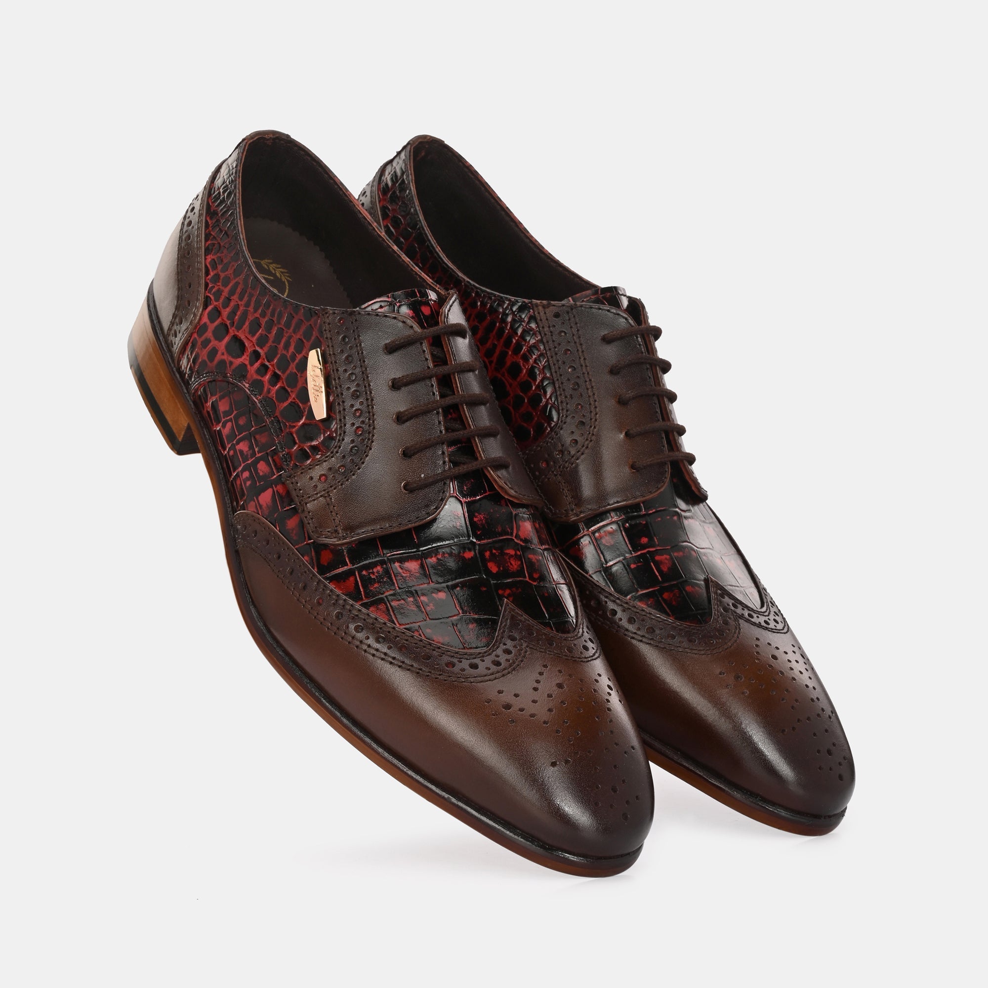 Colour-Blocked Lace-Up Brogues by Lafattio